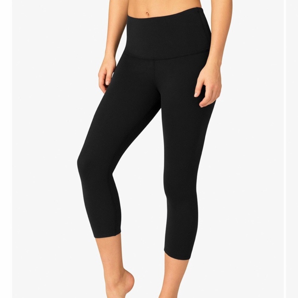 Beyond Yoga Walk & Talk High Waisted Crop Leggings